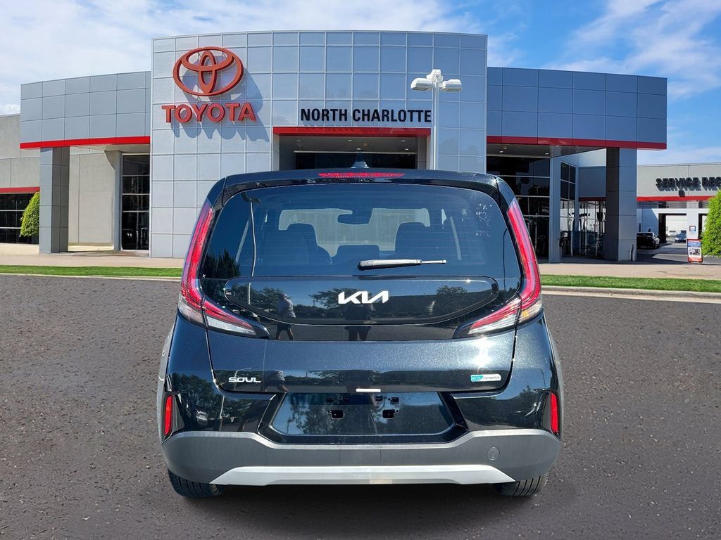 Used 2024 Kia Soul EX FWD image 7