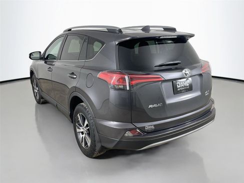 Used 2017 Toyota RAV4 XLE image 5