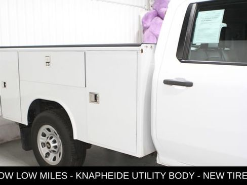 Used 2020 Chevrolet Silverado 3500 W/T w/ WT Fleet Convenience Package image 4