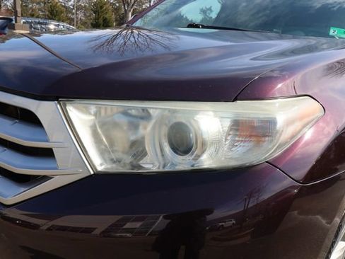 Used 2013 Toyota Highlander Limited image 13