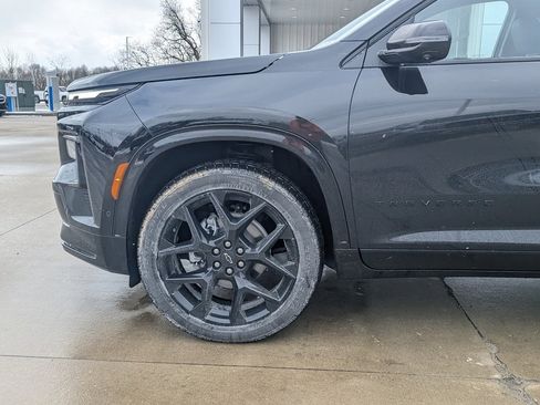 New 2026 Chevrolet Traverse RS w/ LPO, Floor Liner Package image 10