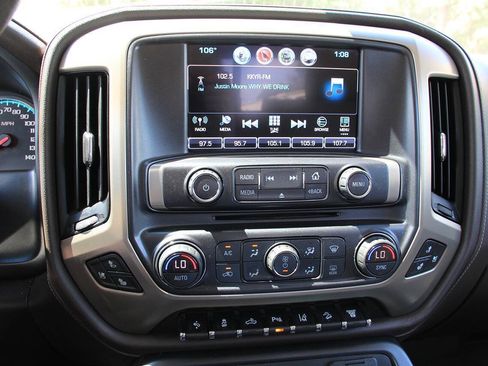 Used 2018 GMC Sierra 2500 Denali w/ Duramax Plus Package AWD/4WD image 25