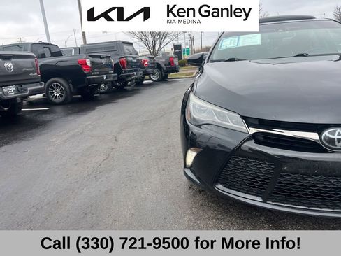 Used 2015 Toyota Camry XSE w/ Advanced Technology Package image 17