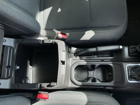 Used 2024 Jeep Gladiator Sport image 28