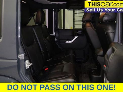 Used 2016 Jeep Wrangler Unlimited Sahara w/ Connectivity Group image 14