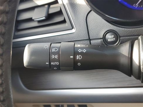 Used 2016 Subaru Legacy 2.5i Limited image 19