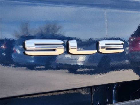 Used 2019 GMC Sierra 1500 SLE w/ SLE Value Package image 7