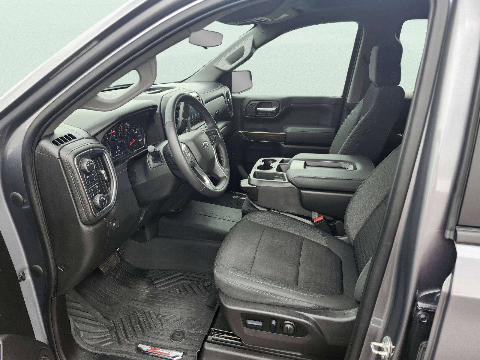 Used 2022 Chevrolet Silverado 1500 RST AWD/4WD image 9