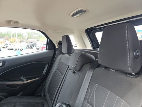 Used 2020 Ford EcoSport SE image 9