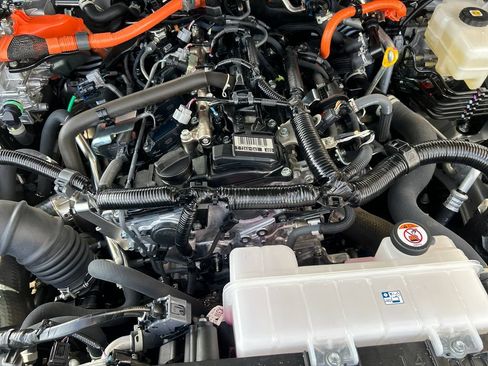 Certified 2025 Toyota 4Runner TRD Off-Road AWD/4WD image 23