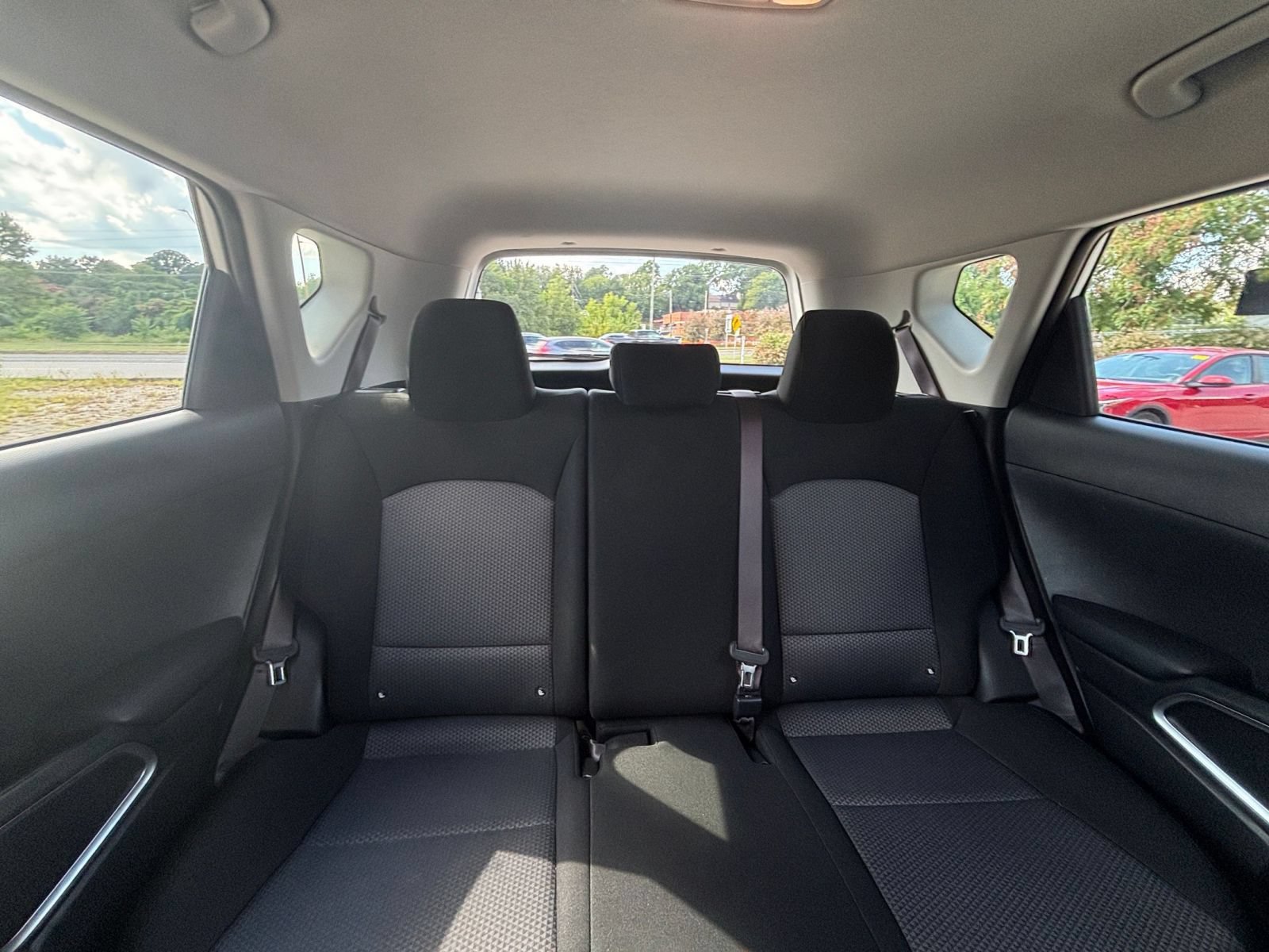 Used 2025 Kia Soul LX w/ LX Technology Package FWD image 34