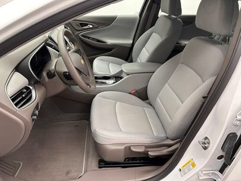 Used 2022 Chevrolet Malibu LS FWD image 15