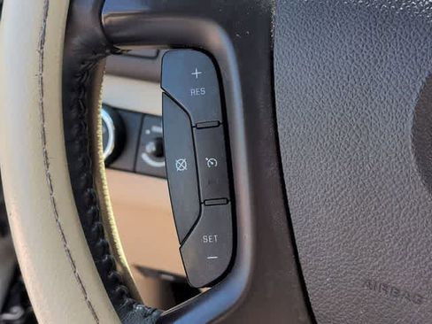 Used 2011 Buick Enclave CXL FWD image 27