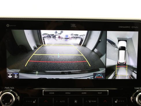 Used 2020 Toyota Highlander Platinum AWD/4WD image 22