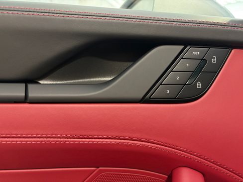 Certified 2025 Porsche 911 Carrera GTS RWD image 22