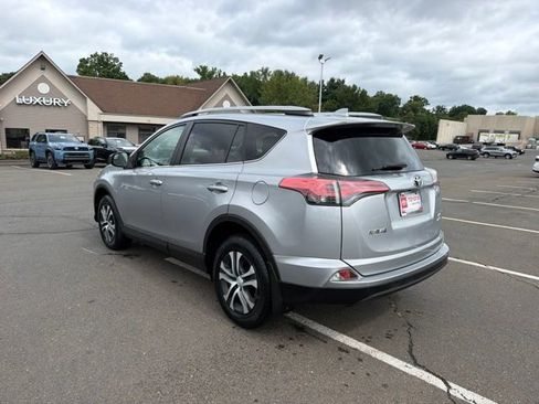 Used 2017 Toyota RAV4 LE w/ All Weather Liner Package AWD/4WD image 5