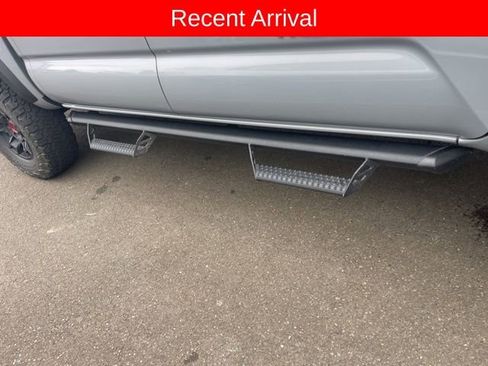 Used 2021 Toyota Tacoma TRD Off-Road w/ Technology Package image 8