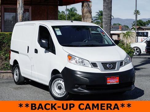 Used 2019 Nissan NV200 S w/ Cruise Control Package image 2
