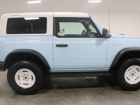 Used 2024 Ford Bronco Heritage Edition image 11