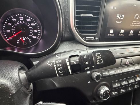 Used 2021 Kia Sportage LX image 15