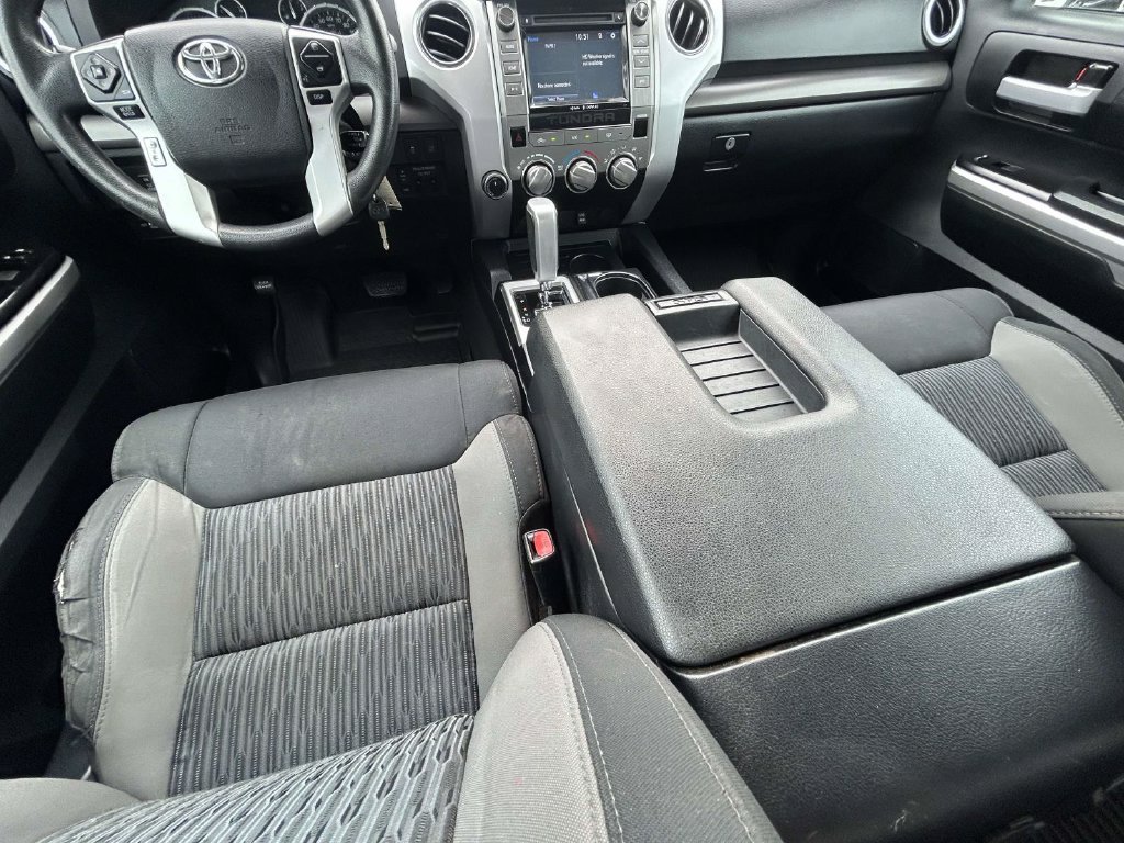 Used 2017 Toyota Tundra SR5 w/ SR5 Upgrade Package AWD/4WD image 17