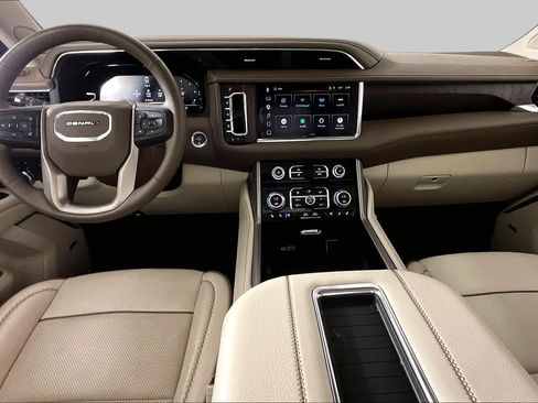 Used 2023 GMC Yukon Denali w/ Max Trailering Package AWD/4WD image 15