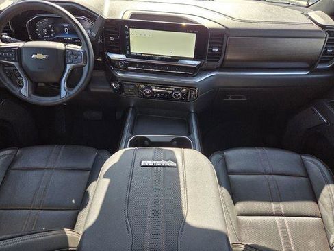 Used 2025 Chevrolet Silverado 2500 High Country w/ Technology Package image 12