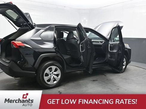 Used 2022 Toyota RAV4 LE w/ Carpet Mat Package (TMS) AWD/4WD image 59
