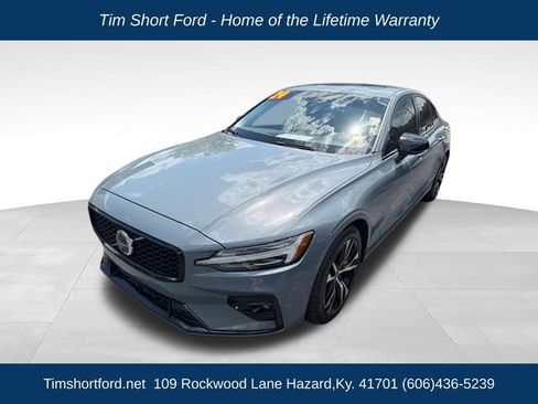 Used 2024 Volvo S60 B5 Plus AWD/4WD image 4
