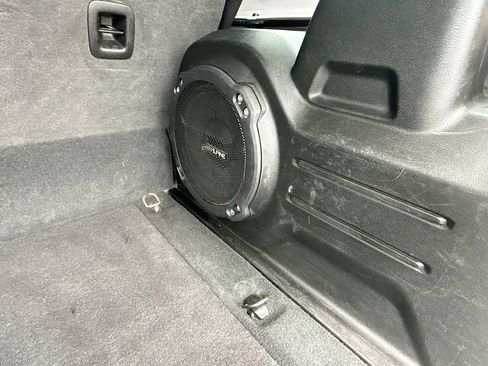 Used 2023 Jeep Wrangler Unlimited Rubicon 4xe AWD/4WD image 31