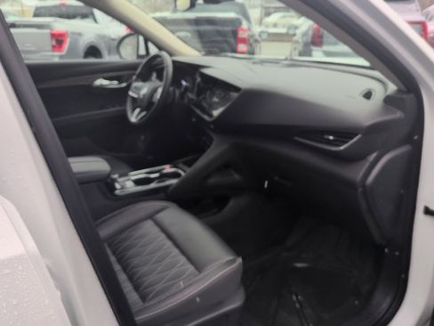 Used 2022 Buick Envision Avenir w/ Safety Package image 20