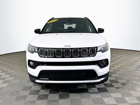 Certified 2024 Jeep Compass Limited AWD/4WD image 4