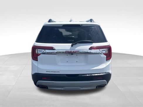 Certified 2023 GMC Acadia SLT FWD image 4