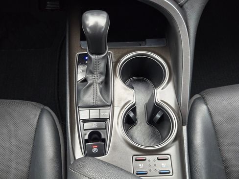 Used 2021 Toyota Camry XSE image 14