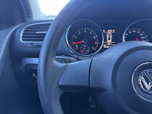 Used 2012 Volkswagen Golf 2.5L image 22