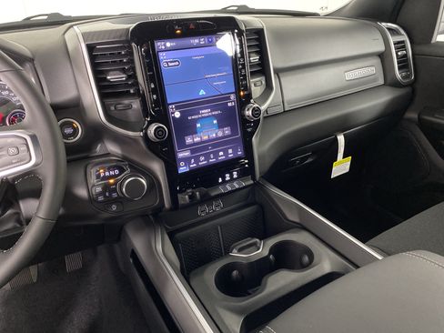 New 2026 RAM 1500 Big Horn AWD/4WD image 25
