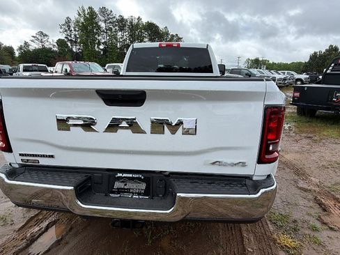 New 2026 RAM 3500 Big Horn AWD/4WD image 9