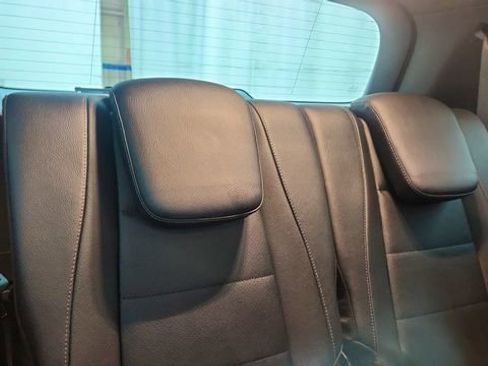 Used 2025 Mercedes-Benz GLS 450 4MATIC image 32