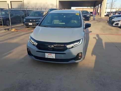 Used 2025 Honda Odyssey Sport-L image 5