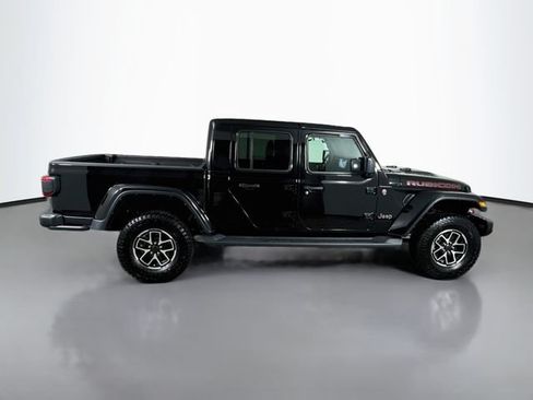 Used 2024 Jeep Gladiator Rubicon AWD/4WD image 5