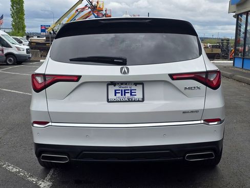Used 2023 Acura MDX SH-AWD w/ Technology Package image 4