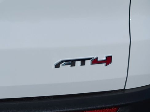 New 2026 GMC Acadia AT4 AWD/4WD image 10