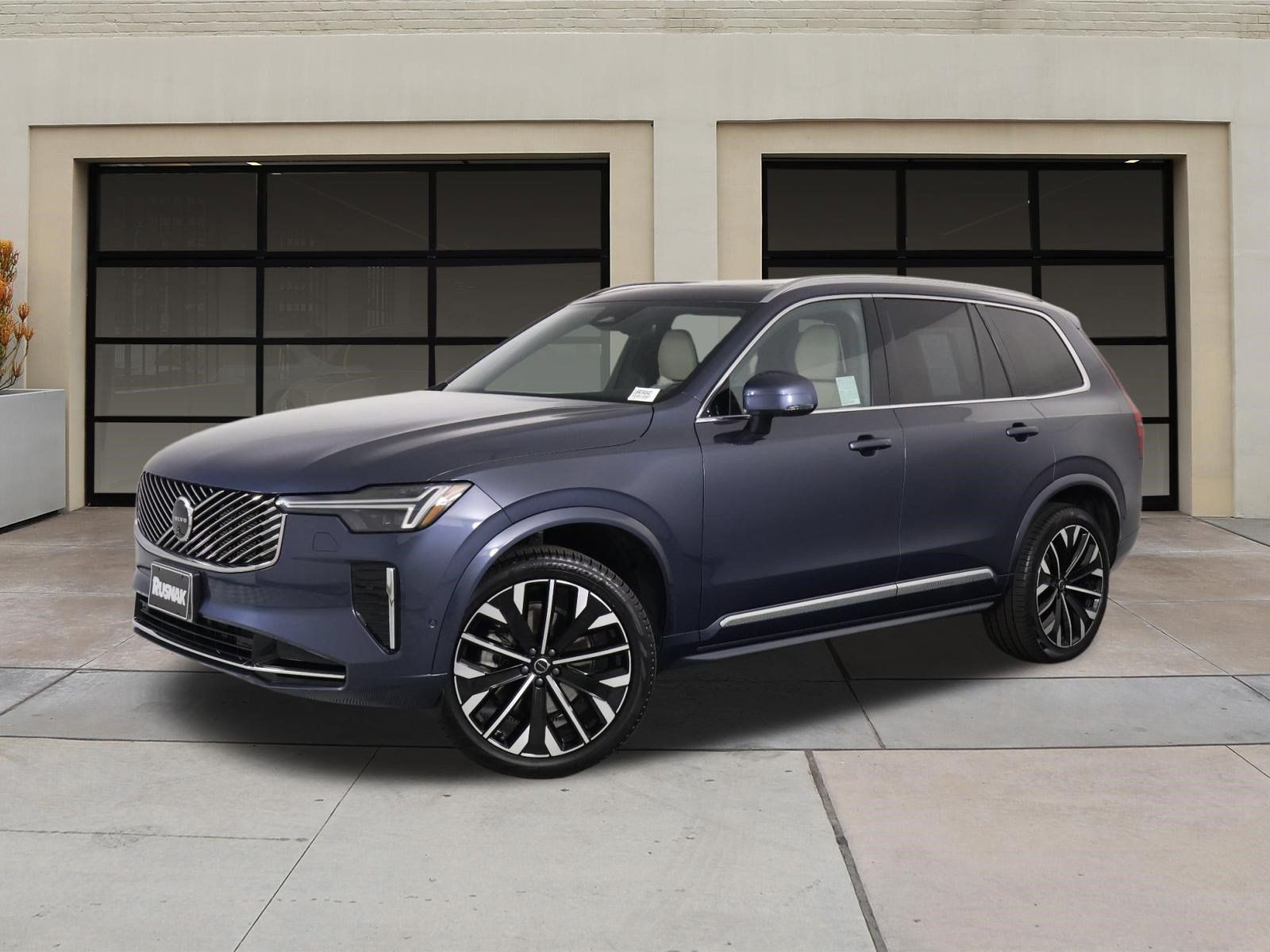 Certified 2026 Volvo XC90 B6 Plus w/ Protection Package AWD/4WD image 3