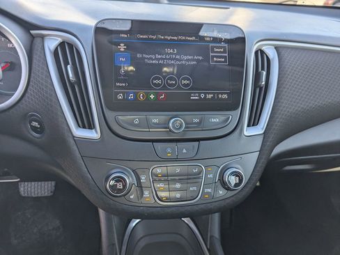 Used 2023 Chevrolet Malibu LT FWD image 15