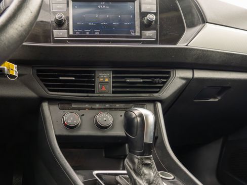 Used 2019 Volkswagen Jetta S w/ Driver Assistance Package FWD image 16