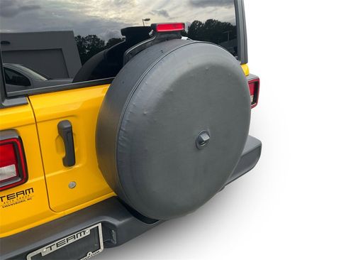 Used 2020 Jeep Wrangler Sport image 18