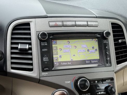 Used 2013 Toyota Venza LE image 10