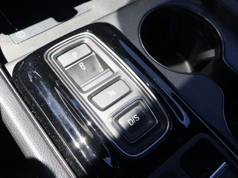 Used 2025 Honda Pilot TrailSport image 29