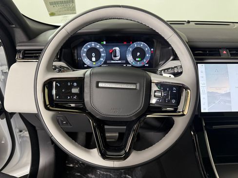 New 2026 Land Rover Range Rover Velar Dynamic SE image 13