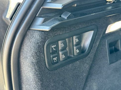 Used 2024 BMW X7 xDrive40i AWD/4WD image 42